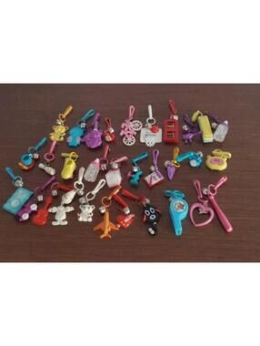 Vintage 31 Lot Of 80s Bell Charms Without Necklace Collectibles